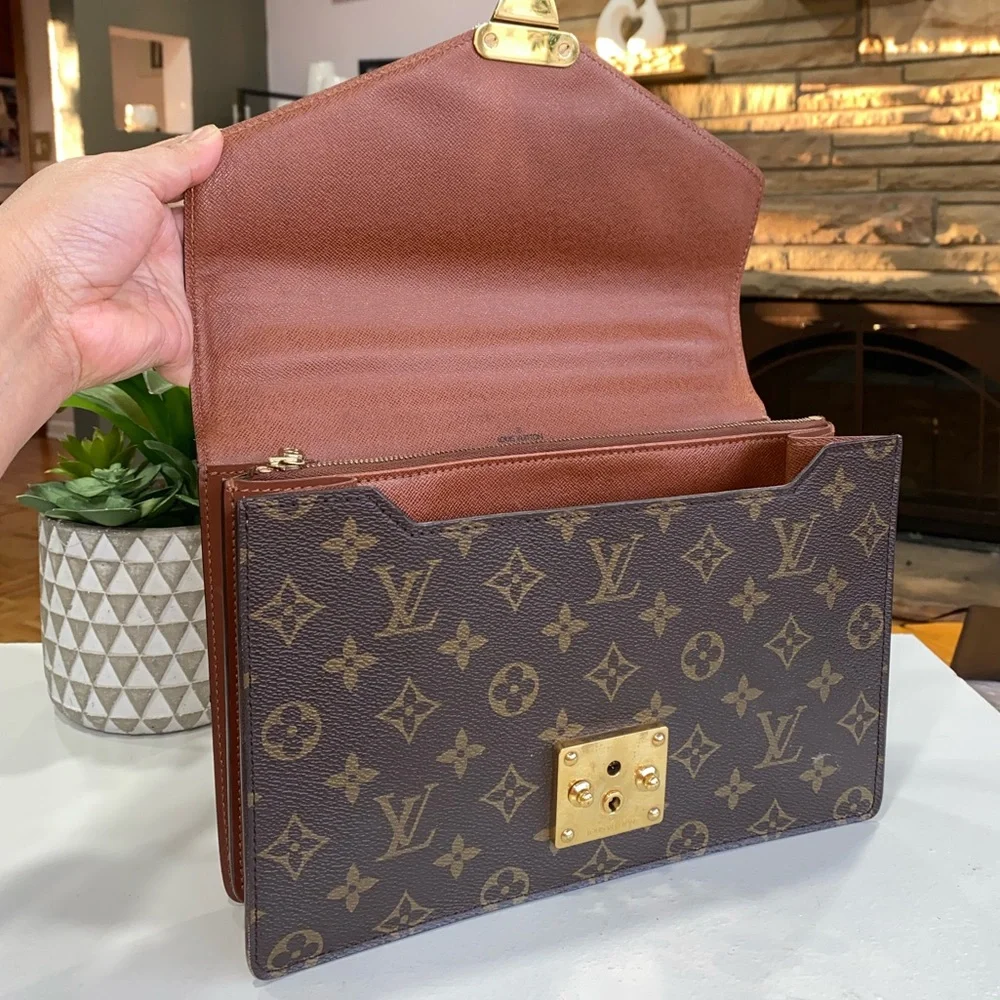 ❤️Elegant 🥰 authentic lv